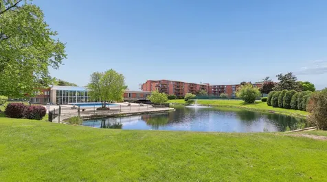 18 East Old Willow Road Prospect Heights IL 60070