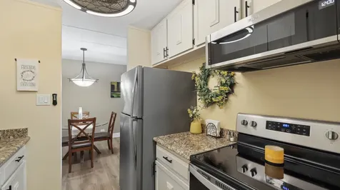 18 East Old Willow Road Prospect Heights IL 60070