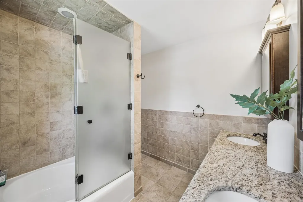 4124 Clausen Avenue Western Springs IL 60558