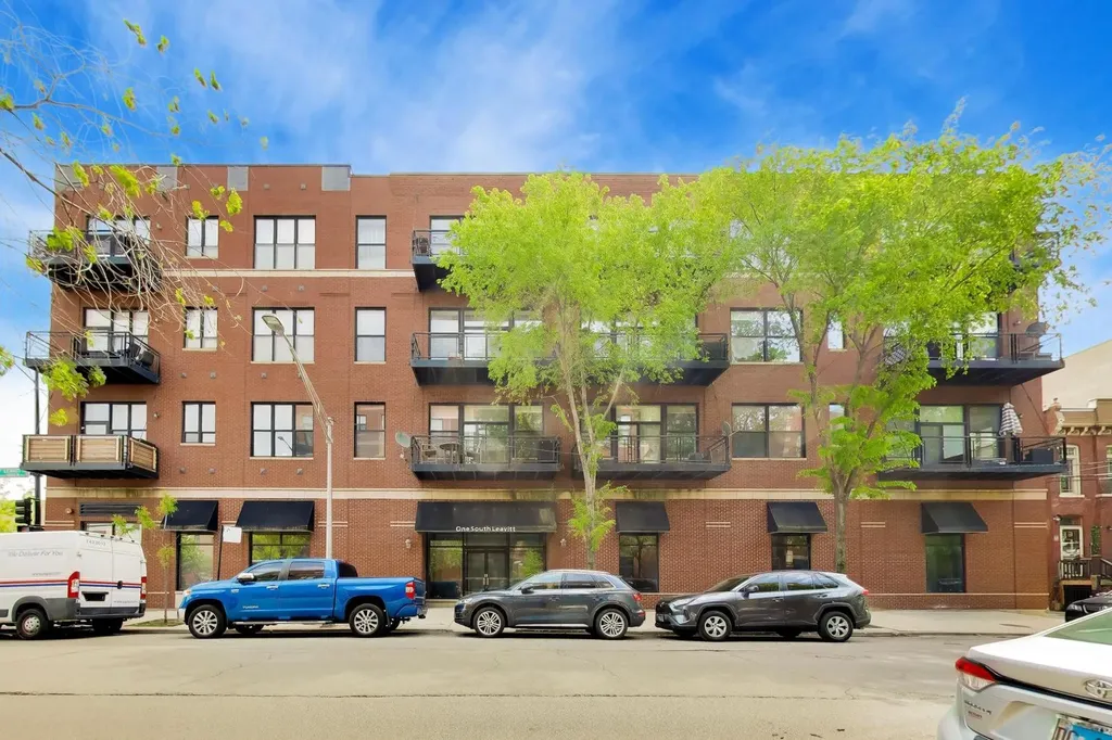 1 South Leavitt Street Chicago IL 60612