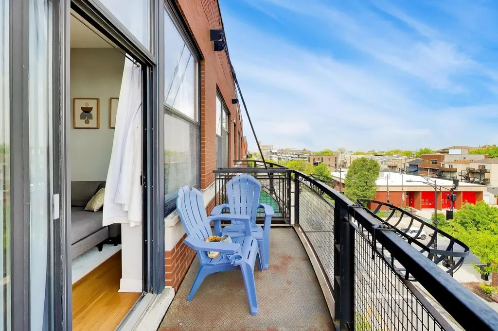 1 South Leavitt Street Chicago IL 60612
