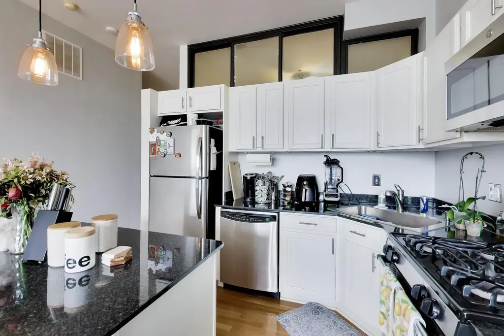 1 South Leavitt Street Chicago IL 60612