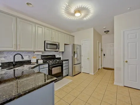 6051 Canterbury Lane Hoffman Estates IL 60192