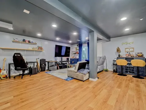6051 Canterbury Lane Hoffman Estates IL 60192