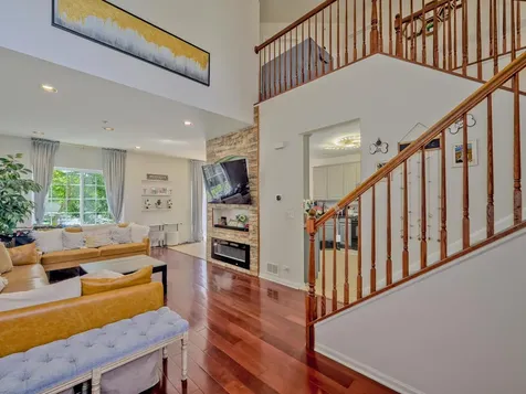 6051 Canterbury Lane Hoffman Estates IL 60192