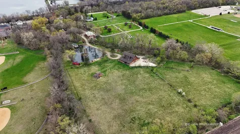2214 Main Street Road Spring Grove IL 60081
