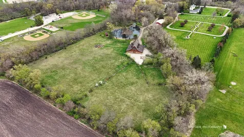 2214 Main Street Road Spring Grove IL 60081
