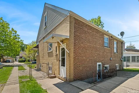 4610 West 97th Place Oak Lawn IL 60453