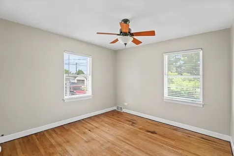 4610 West 97th Place Oak Lawn IL 60453