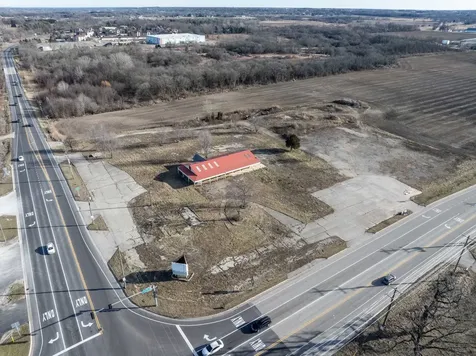 5511 Us Route 12 Richmond IL 60071