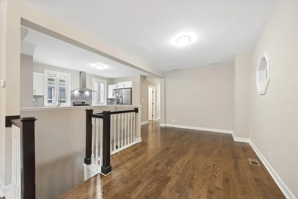 909 North Lockwood Avenue Chicago IL 60651