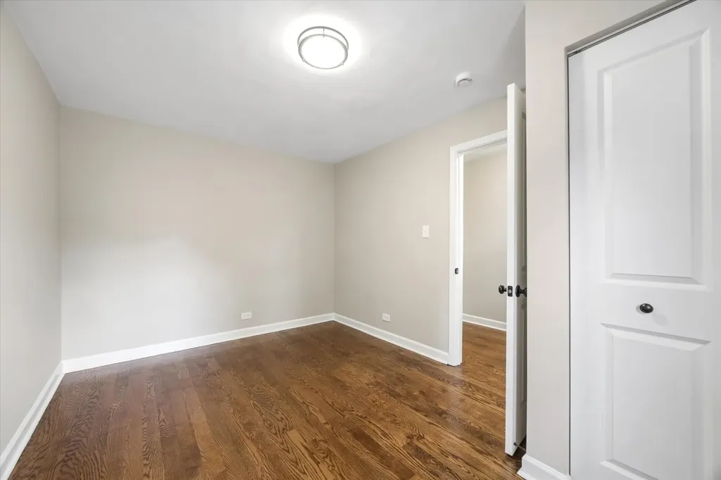 909 North Lockwood Avenue Chicago IL 60651