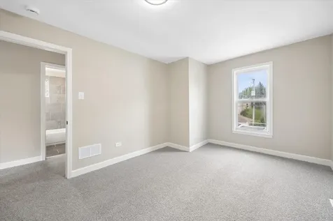 909 North Lockwood Avenue Chicago IL 60651