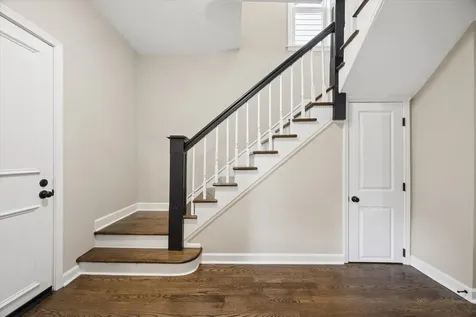 909 North Lockwood Avenue Chicago IL 60651