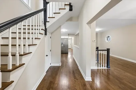 909 North Lockwood Avenue Chicago IL 60651