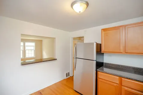 4232 West Nelson Street Chicago IL 60641