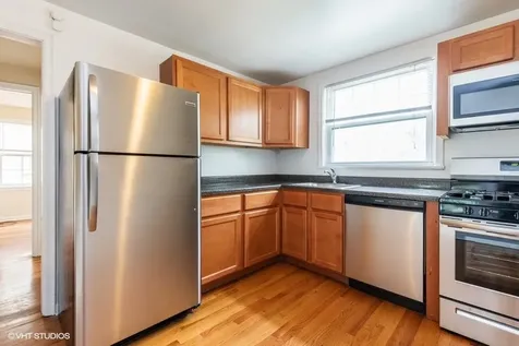 4232 West Nelson Street Chicago IL 60641