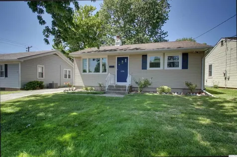 1126 South 16th Street Quincy IL 62301