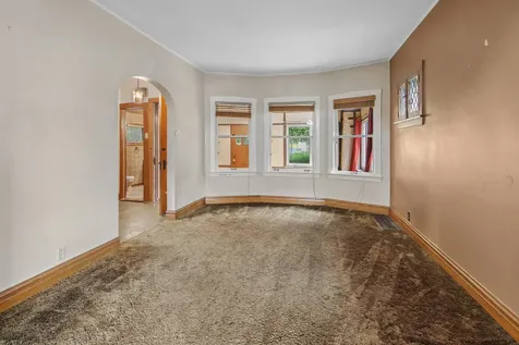 5325 West Berteau Avenue Chicago IL 60641