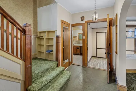 5325 West Berteau Avenue Chicago IL 60641