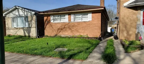 7516 North California Avenue Chicago IL 60645