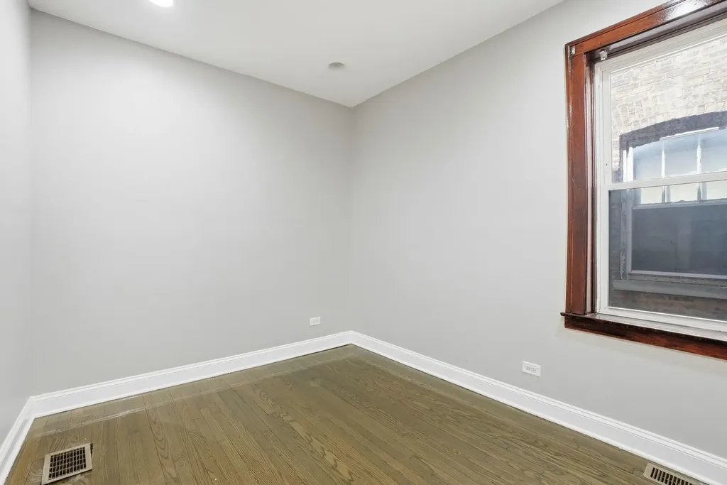 6805 South Talman Avenue Chicago IL 60629
