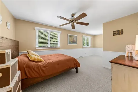 2244 Country Knoll Lane Elgin IL 60123