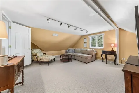 2244 Country Knoll Lane Elgin IL 60123