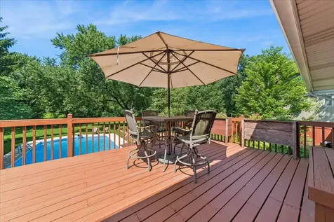 2244 Country Knoll Lane Elgin IL 60123