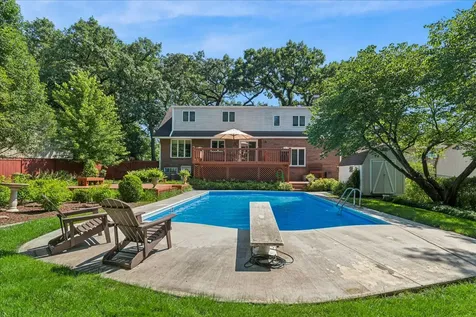 2244 Country Knoll Lane Elgin IL 60123