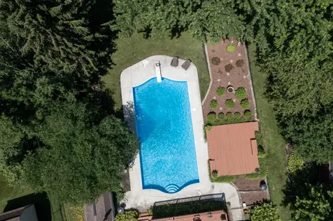2244 Country Knoll Lane Elgin IL 60123