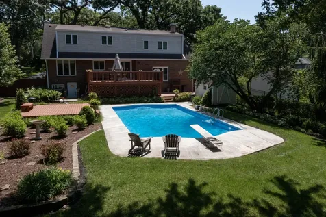 2244 Country Knoll Lane Elgin IL 60123