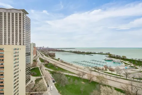 3100 North Lake Shore Drive Chicago IL 60657