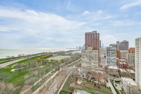 3100 North Lake Shore Drive Chicago IL 60657