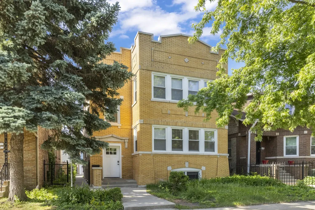 5359 West Potomac Avenue Chicago IL 60651