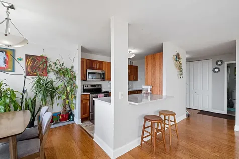 5445 North Sheridan Road Chicago IL 60640