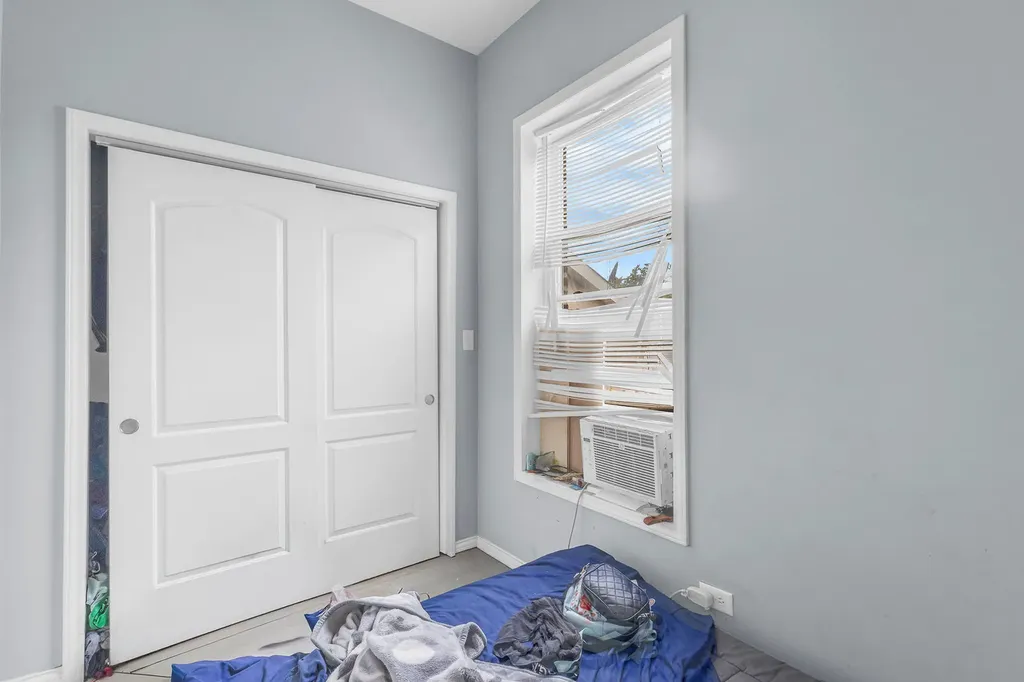 2243 South Sawyer Avenue Chicago IL 60623
