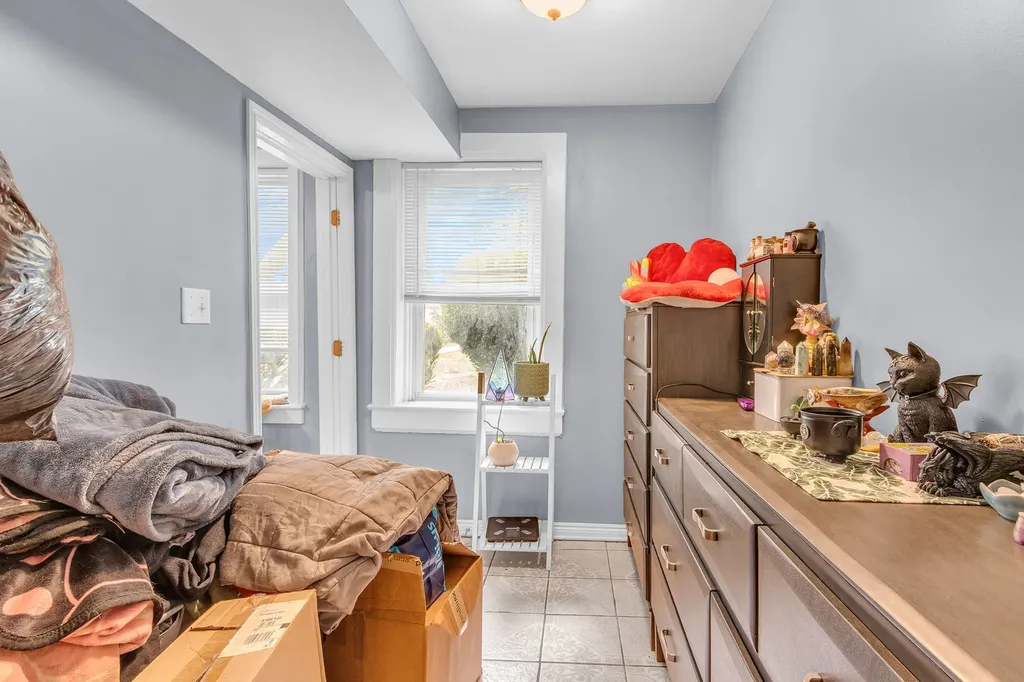 2243 South Sawyer Avenue Chicago IL 60623