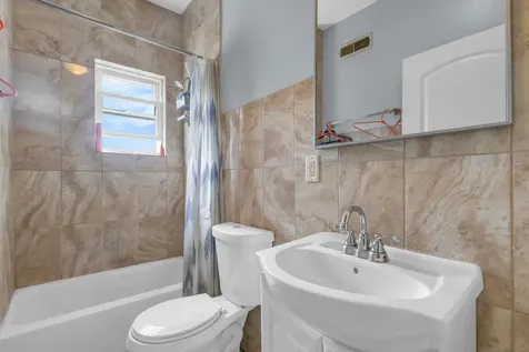 2243 South Sawyer Avenue Chicago IL 60623