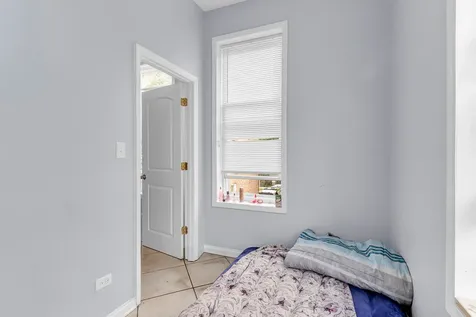 2243 South Sawyer Avenue Chicago IL 60623