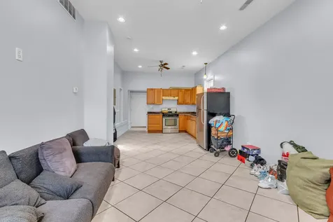 2243 South Sawyer Avenue Chicago IL 60623
