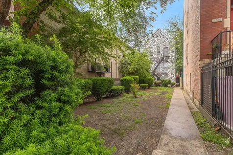 2243 South Sawyer Avenue Chicago IL 60623