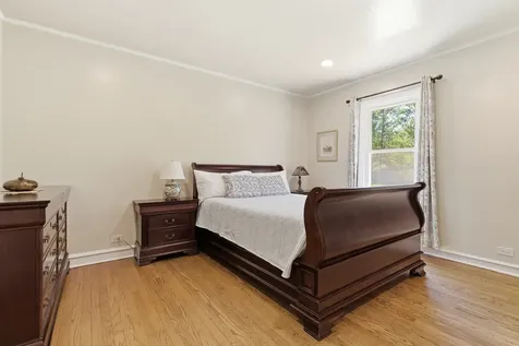 355 Oakdale Avenue Lake Forest IL 60045