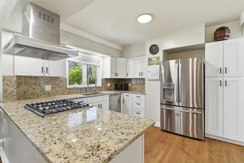 355 Oakdale Avenue Lake Forest IL 60045