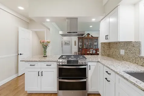 355 Oakdale Avenue Lake Forest IL 60045