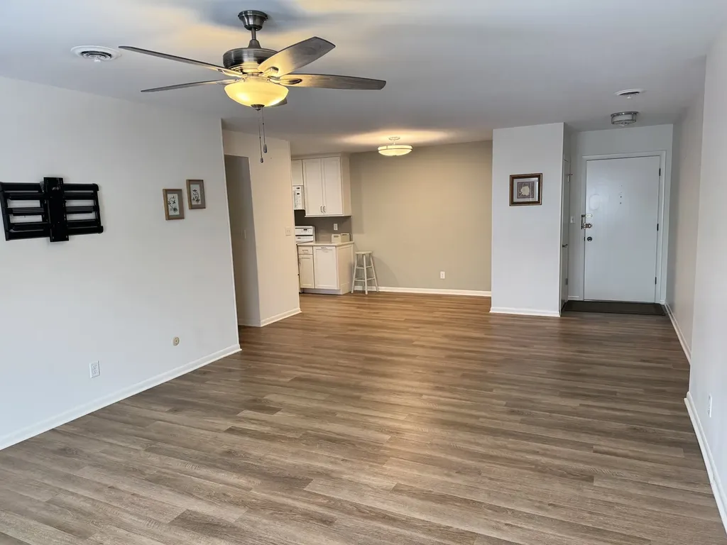 450 West Downer Place Aurora IL 60506