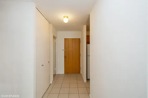 211 East Ohio Street Chicago IL 60611