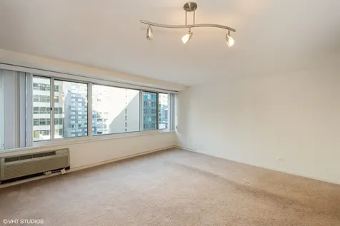 211 East Ohio Street Chicago IL 60611