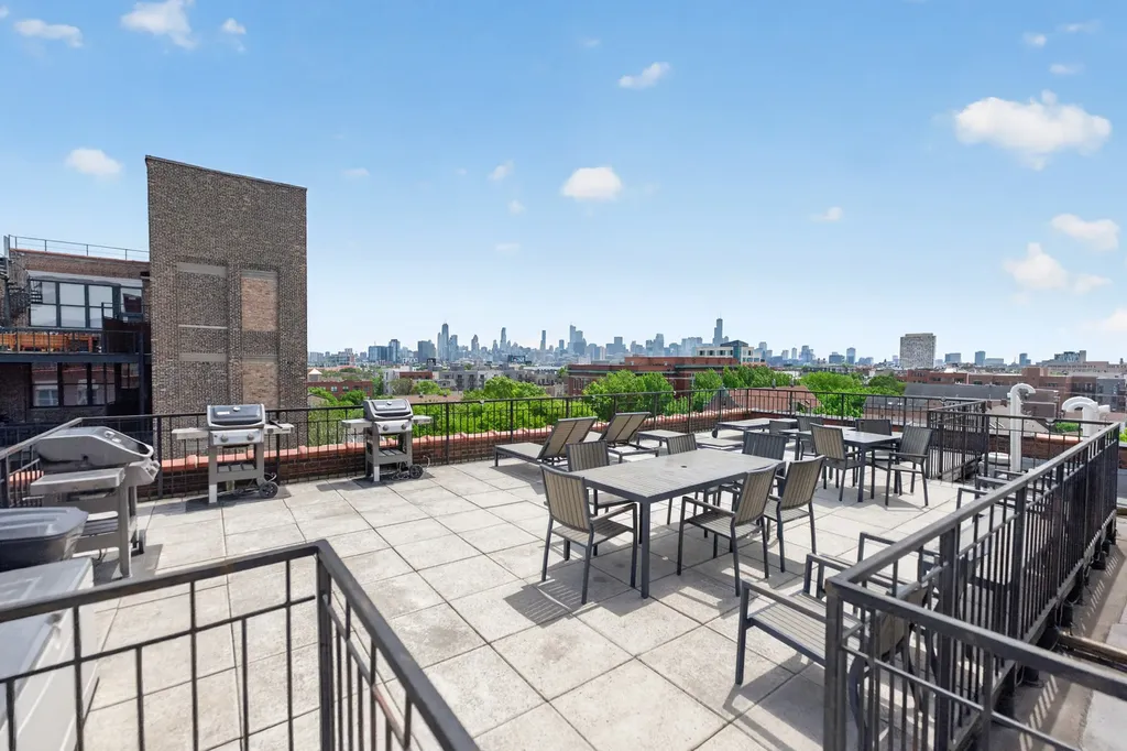 1735 North Paulina Street Chicago IL 60622