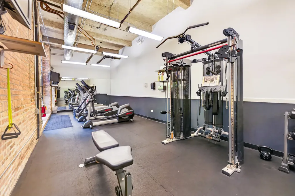 1735 North Paulina Street Chicago IL 60622